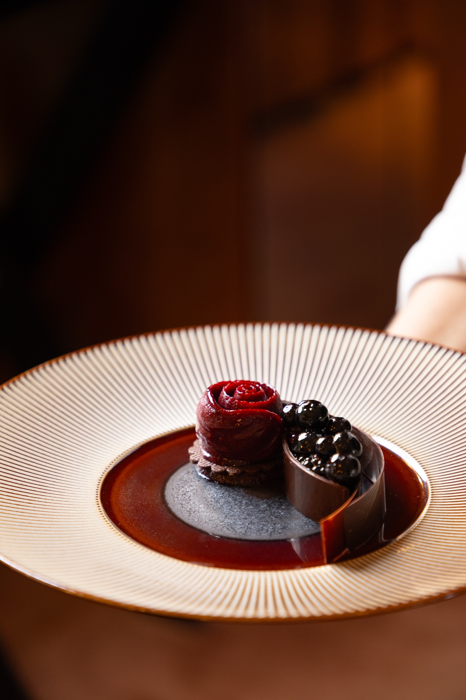 Reportage photo Manon Gouin cheffe pâtissière restaurant étoilé Mallory Gabsy Paris